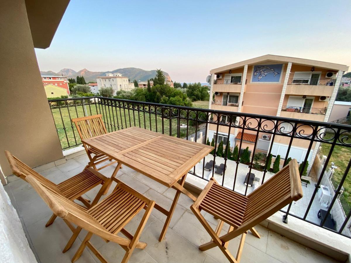 Villa Dolphin Apartments Petrovac Exterior foto