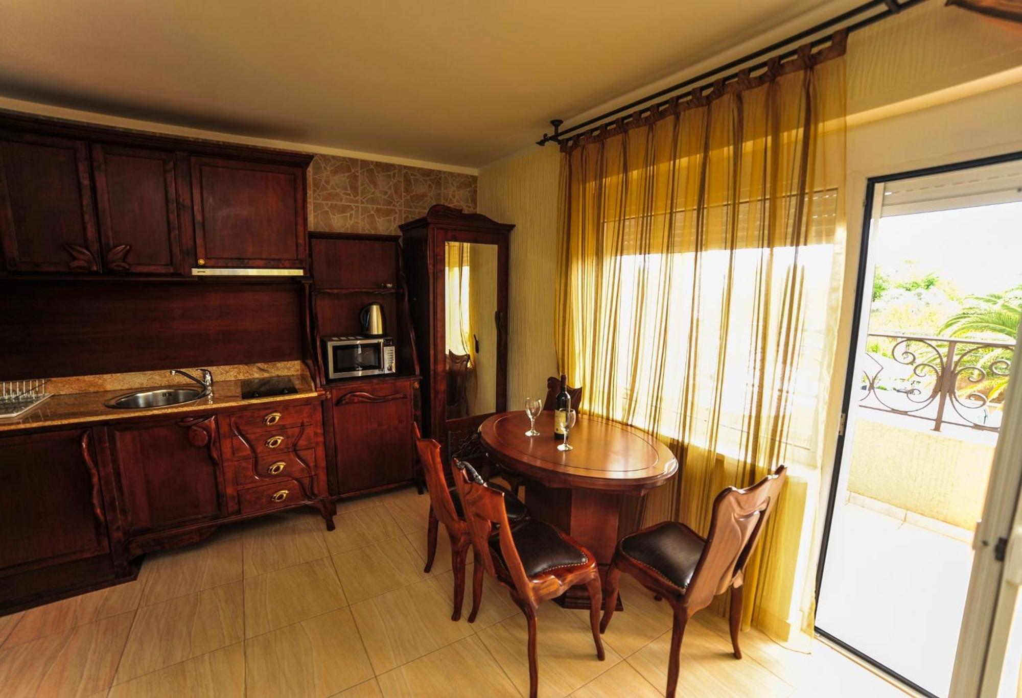 Villa Dolphin Apartments Petrovac Quarto foto
