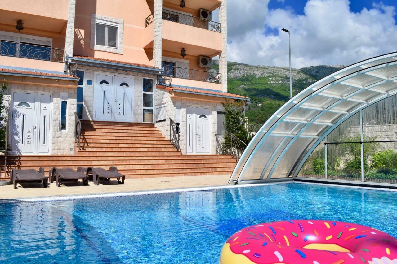 Villa Dolphin Apartments Petrovac Exterior foto